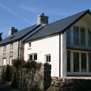 Min Yr Afon